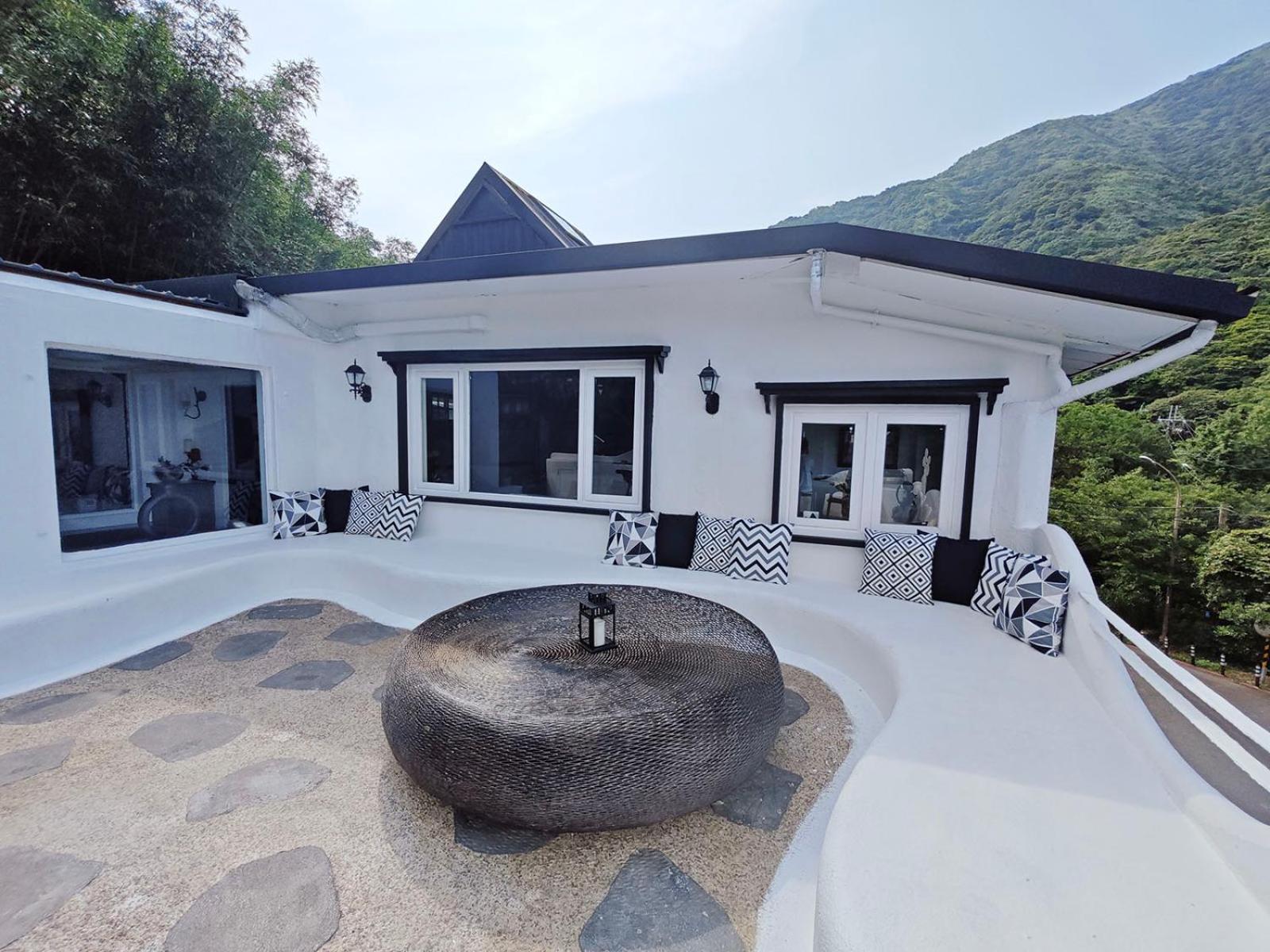 Bed and Breakfast 金石新月光 Цзюфень Екстер'єр фото