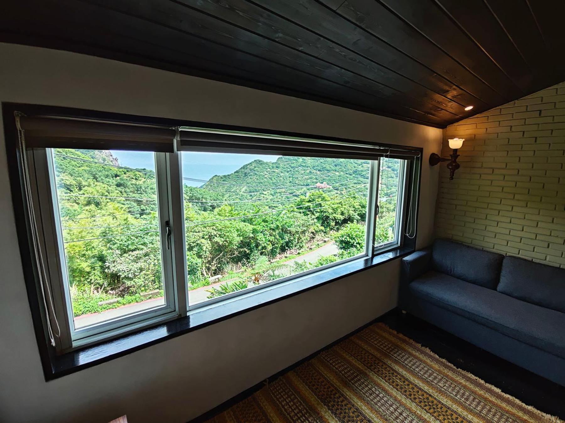 Bed and Breakfast 金石新月光 Цзюфень Екстер'єр фото